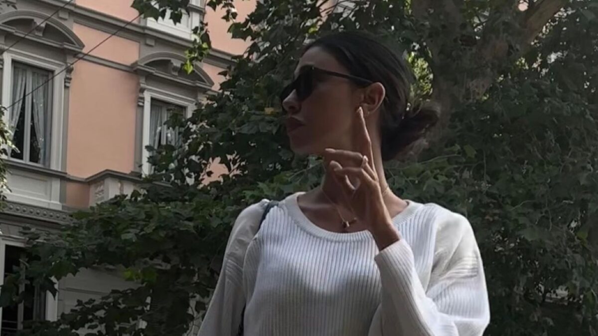 I Mocassini di Belen Rodriguez sono i più gettonati del momento. Li vogliono Tutte!