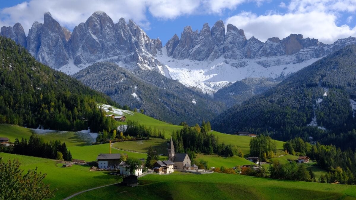 Galleria foto 'Settembre in Montagna: 9 località perfette per fare escursioni' - foto 3