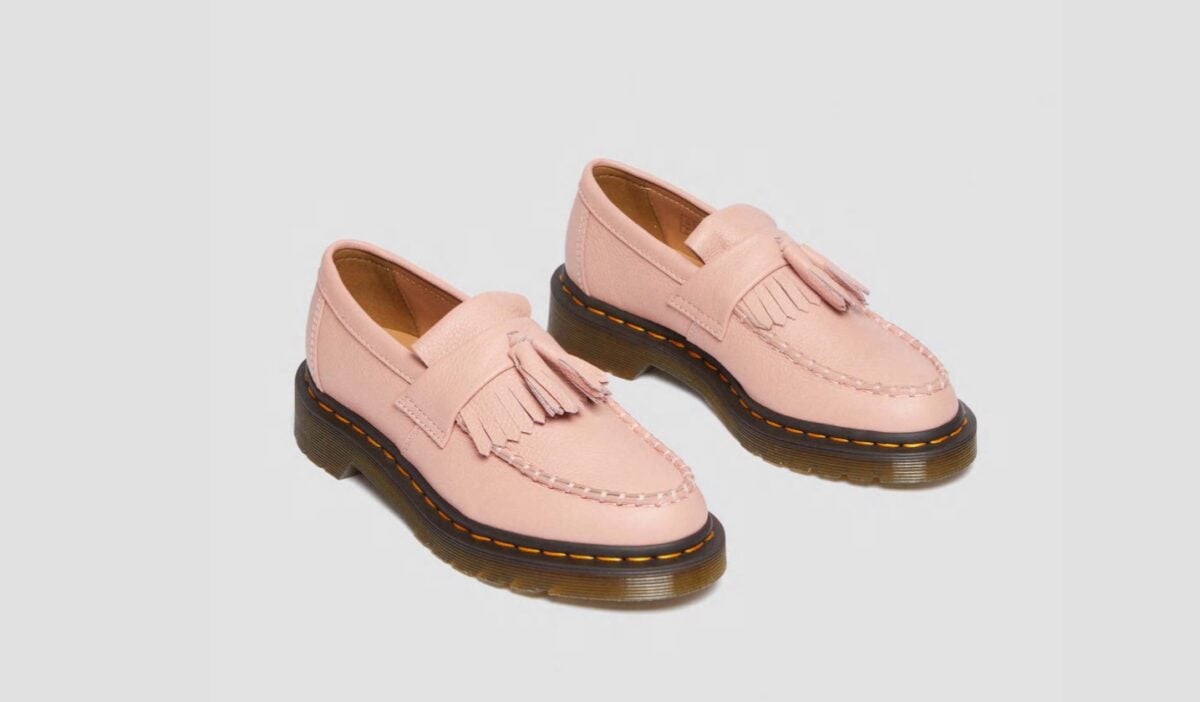 Galleria foto 'Questo è il modello di scarpe giusto da indossare sotto i Pantaloni Culotte. Farai un figurone!' - foto 1