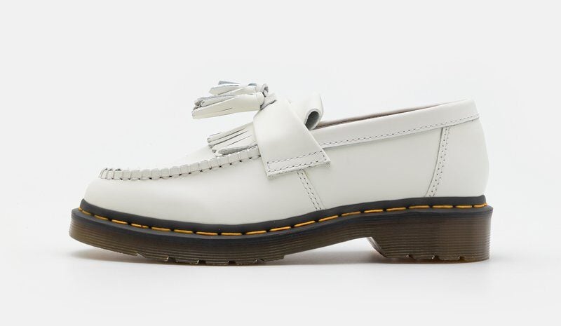 Galleria foto 'Mocassini bianchi, il trend del momento: 5 modelli da mettere subito in Wishlist' - foto 5