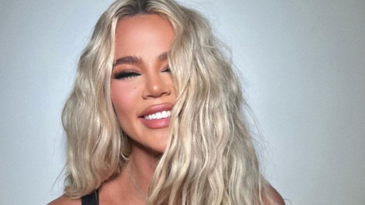 Khloe Kardashian presenta la nuova Collezione di Good American, che Sexy!