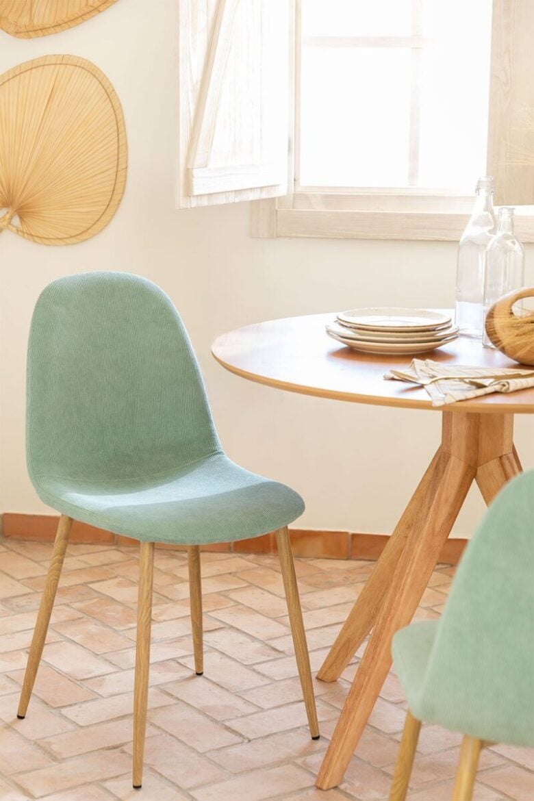 Sklum sedia sala da pranzo
