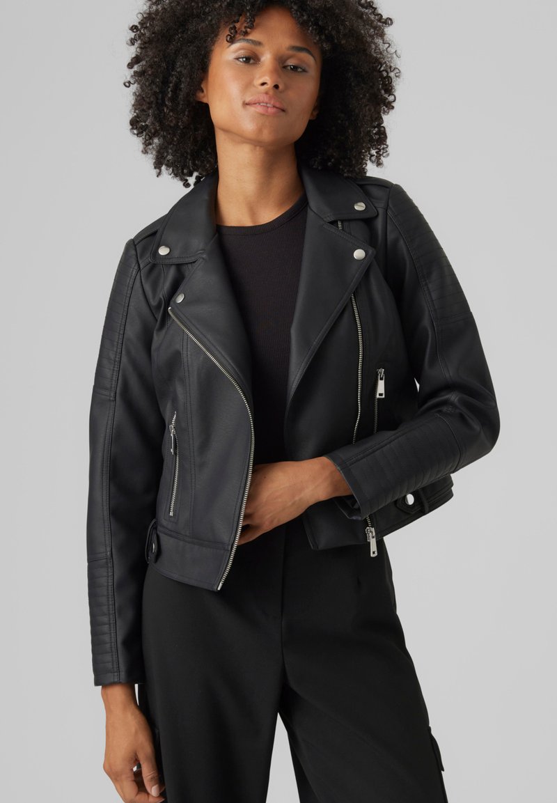 Galleria foto 'Giacche di pelle, i modelli più cool e le combo perfette per questo Autunno' - foto 1