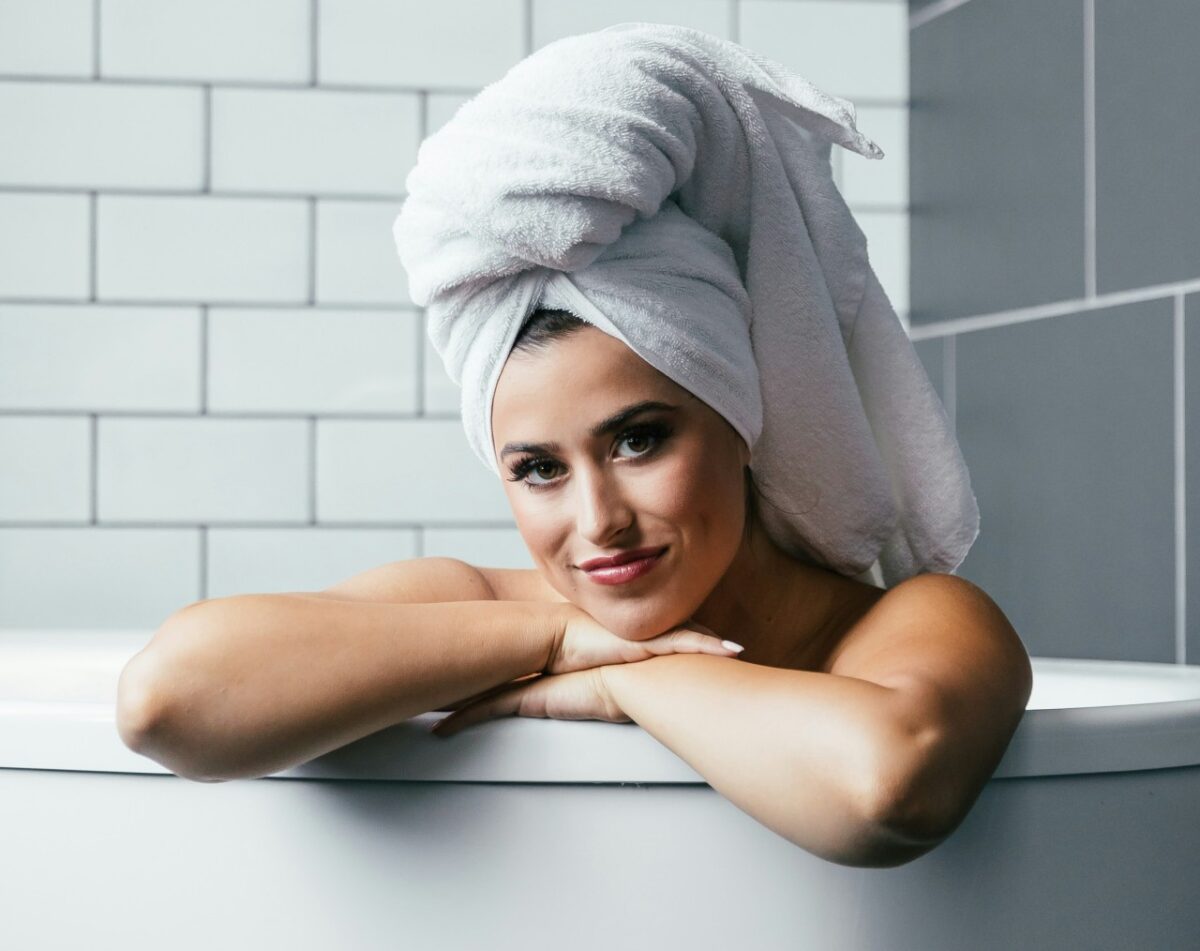 Galleria foto 'Addio Radici grasse, questo è il segreto per Capelli puliti che durano!' - foto 5