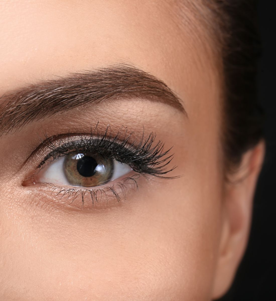 Galleria foto 'Brividi di bellezza: 7 suggerimenti per usare il ghiaccio nella tua routine beauty' - foto 4