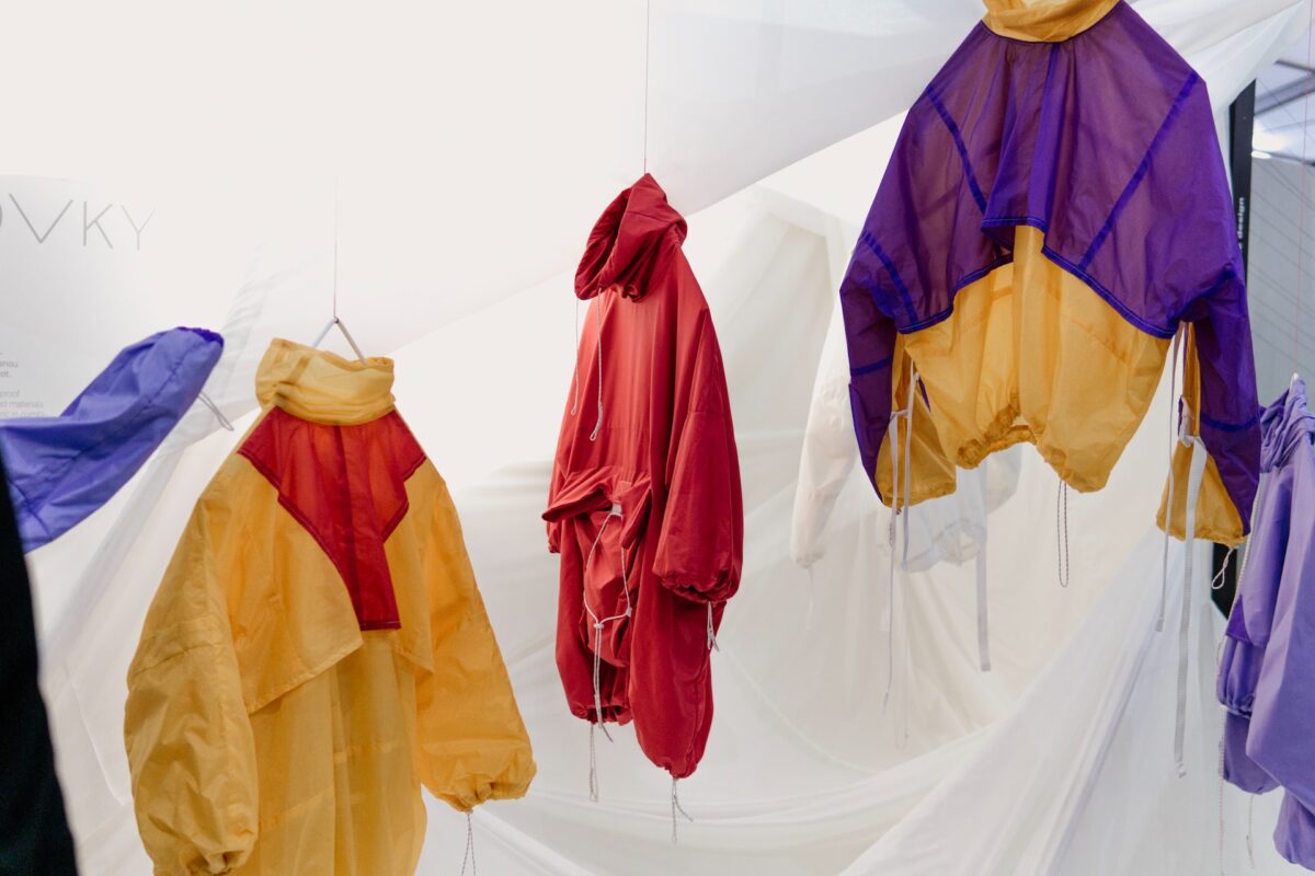 Galleria foto 'Cosa mettere assolutamente in valigia se parti a settembre: 5 cose che non devi dimenticare!' - foto 5