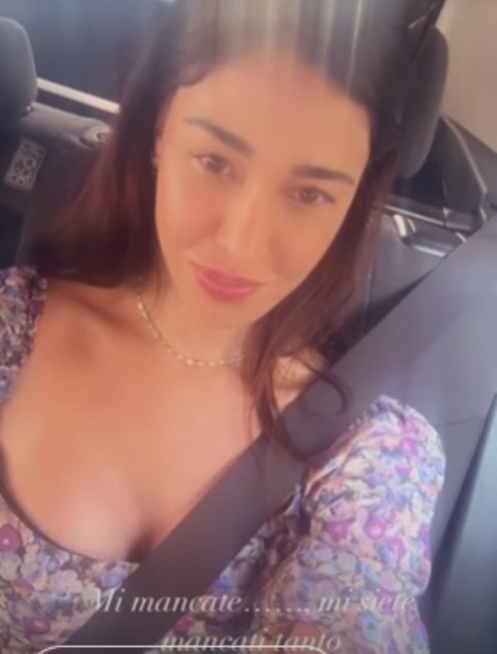 Galleria foto 'Belen Rodriguez, dopo il ricovero torna sui Social. Ecco come sta…' - foto 1