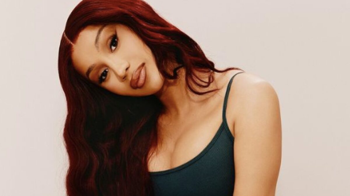 Cardi B testimonial super Sexy per Skims: colpaccio di Kim Kardashian