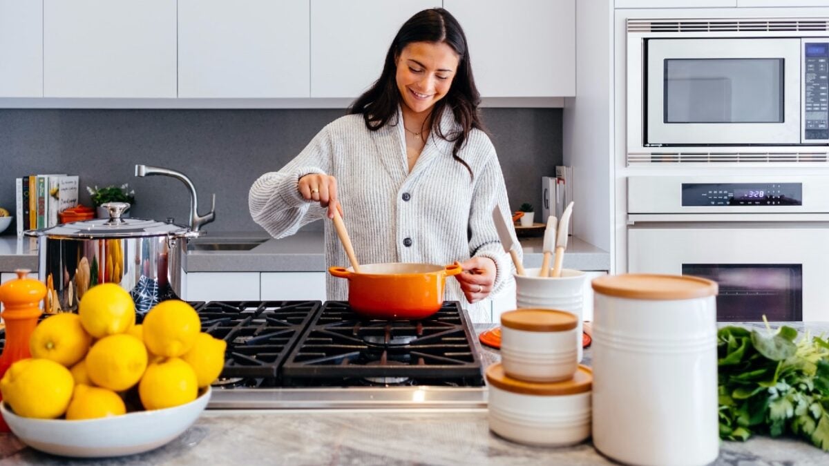 5 suggerimenti per ridisegnare la zona cottura e organizzare al meglio la Tua Cucina