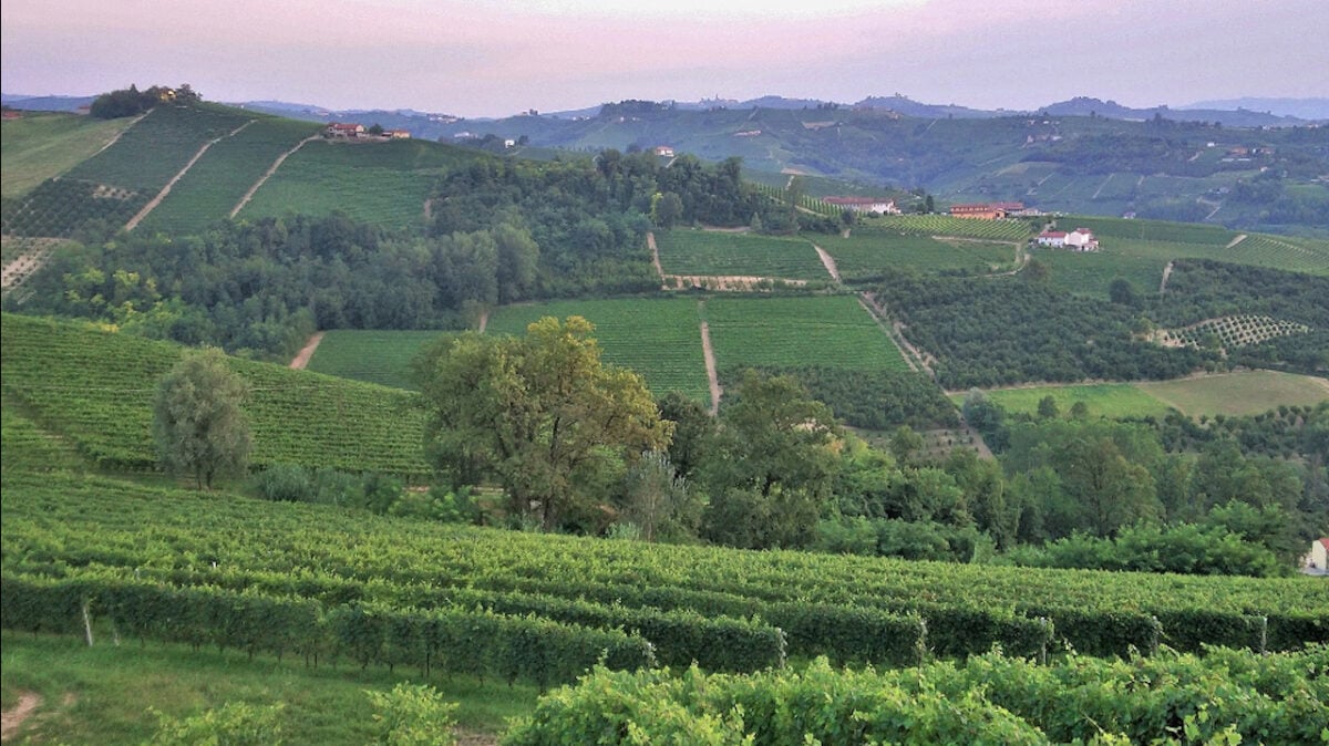 Questi 3 borghi nella langa Piemontese del barbaresco sono dei veri tesori da scoprire in autunno