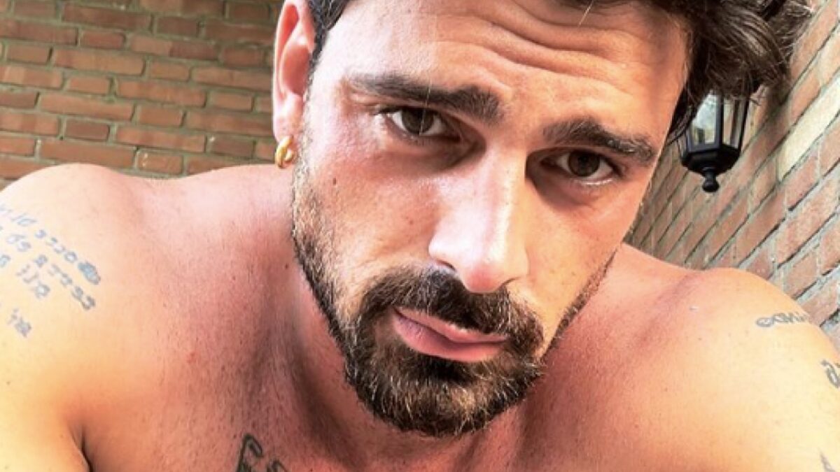 Michele Morrone a ruota libera: ”Rischiato il coma etilico, ero sempre ubriaco”, le confessioni shock