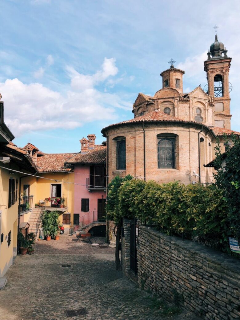 Borgo Neive, Piemonte