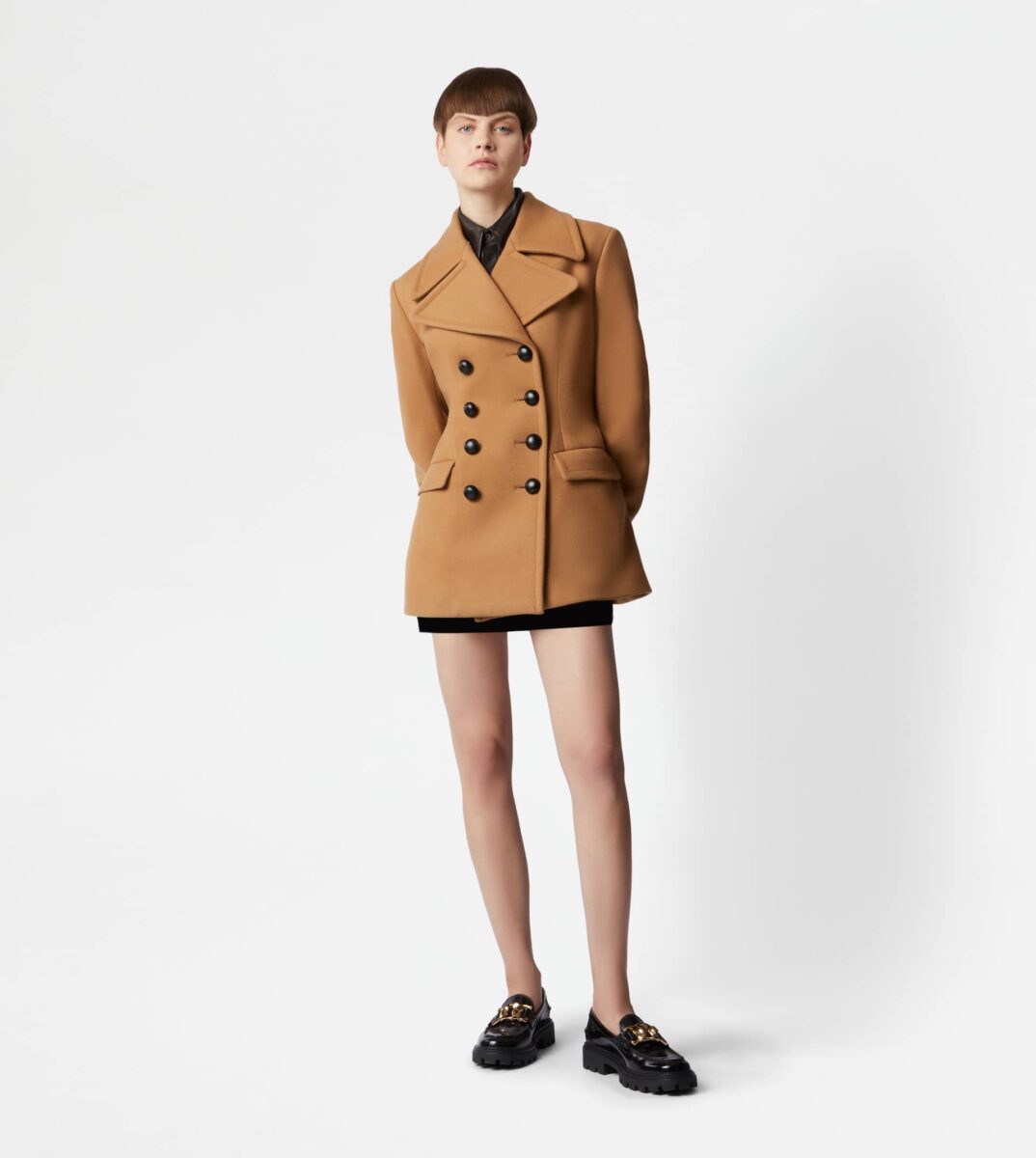 Galleria foto 'Il Peacoat firmato Tod’s di Valentina Ferragni è un classico senza tempo. Tutte le vogliono!' - foto 1