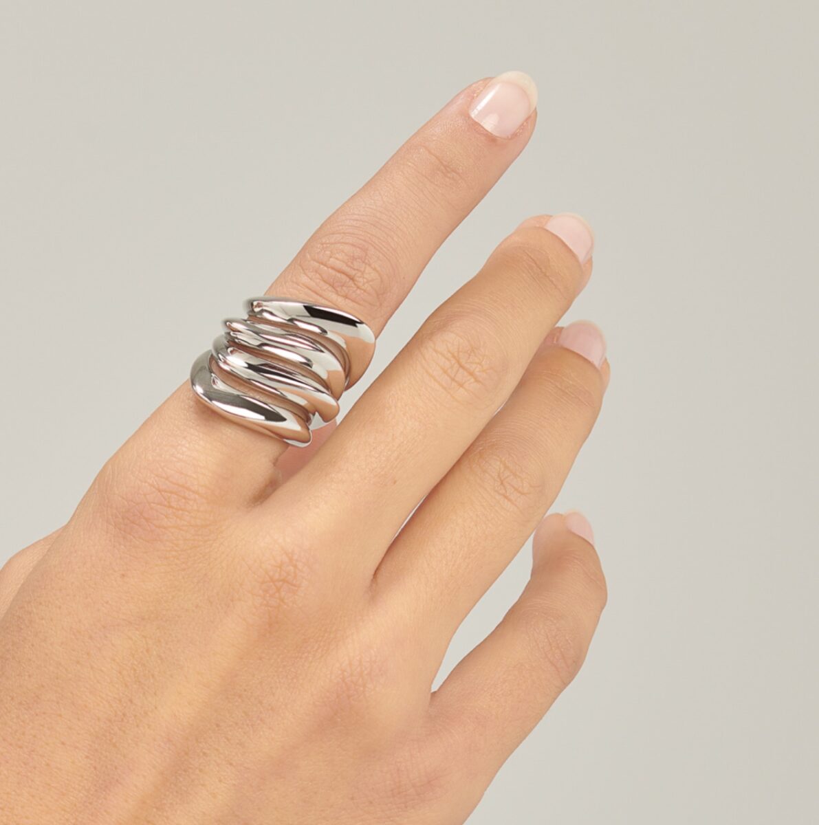 Galleria foto '5 Anelli Maxi davvero Chic da indossare questo Autunno' - foto 1