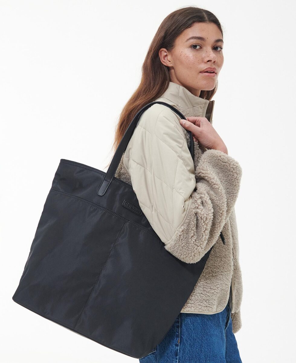 Barbour, 7 imperdibili novità all’insegna dello stile pratico e sofisticato Barbour, 7 imperdibili novità all’insegna dello stile pratico e sofisticato