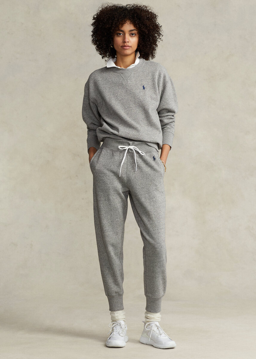 Galleria foto 'La Felpa Grigia torna prepotentemente di Moda: ecco quale scegliere e come indossarla…' - foto 4