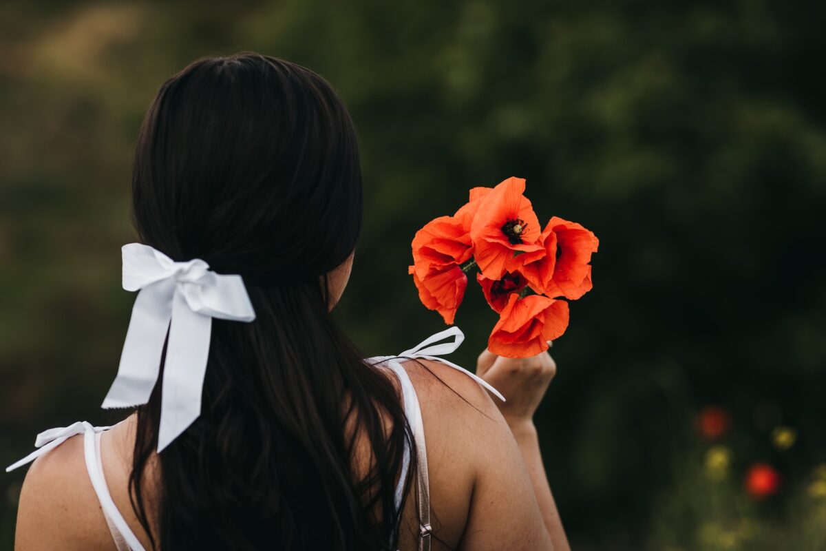 Galleria foto 'Questo è l’accessorio Capelli più cool di Stagione. Non puoi non averlo!' - foto 7