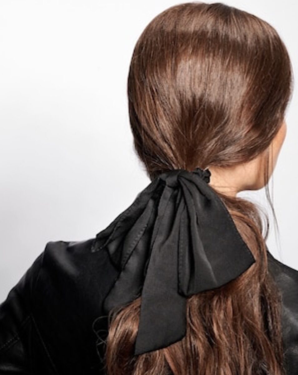 Galleria foto 'Questo è l’accessorio Capelli più cool di Stagione. Non puoi non averlo!' - foto 5