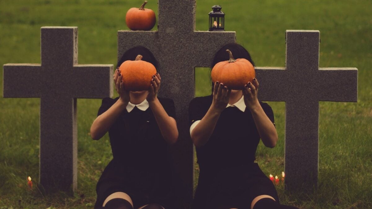 6 Vestiti Neri per una notte di Halloween all’ultimo grido