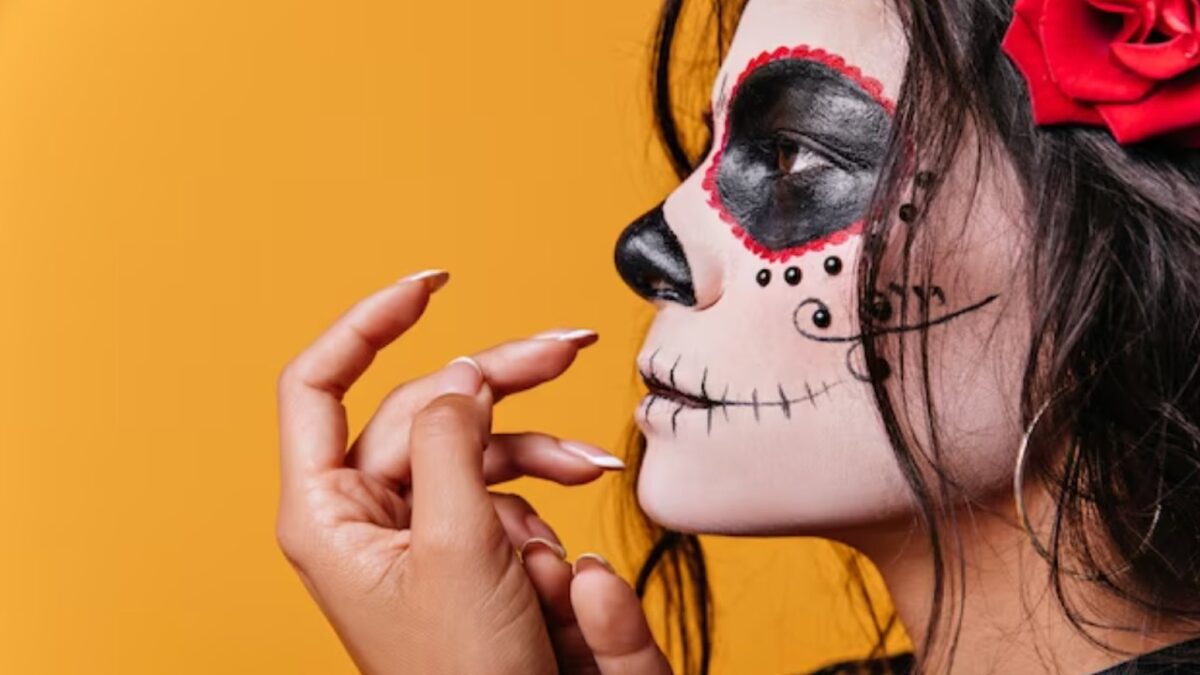 Make up di Halloween: 5 trucchi da acquistare subito per realizzare un look da Urlo