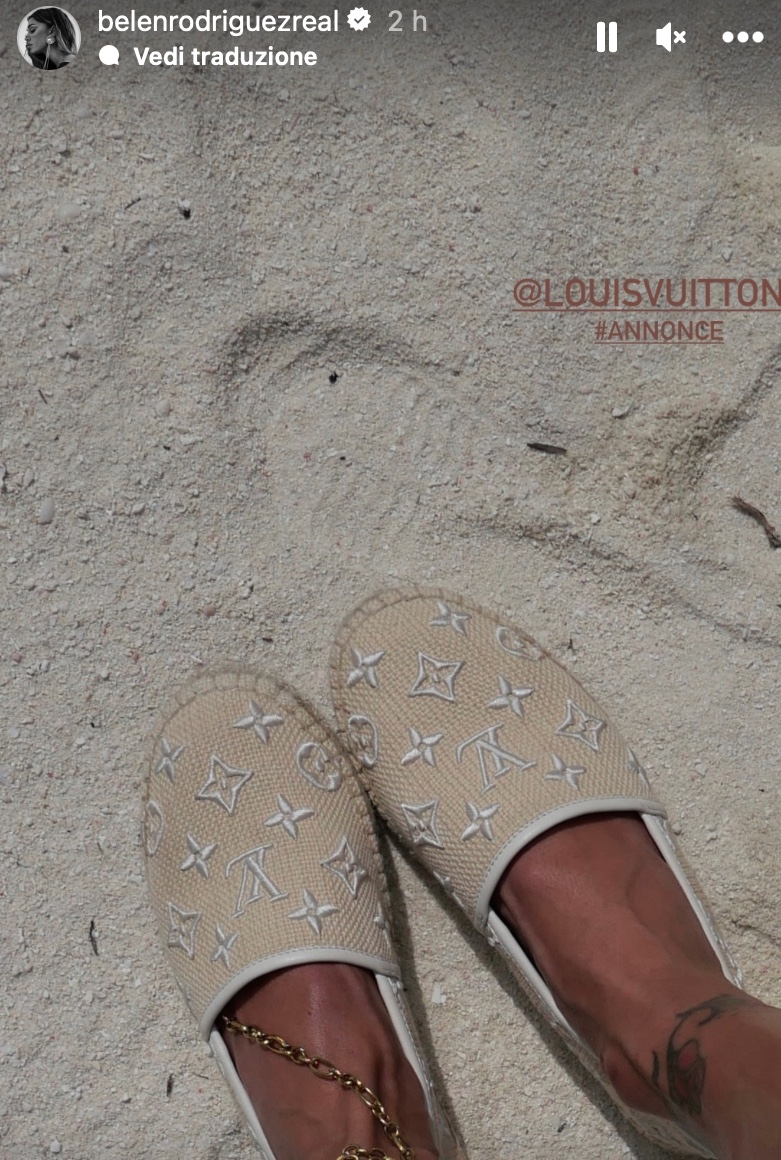 Galleria foto 'Belen Rodriguez alle Maldive sceglie le Espadrillas più Glamour (FOTO)' - foto 1