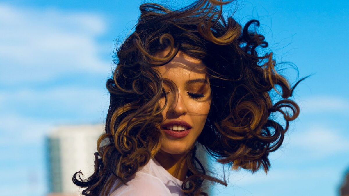 Hair Skinification: la cura dei Capelli ispirata alla Skincare