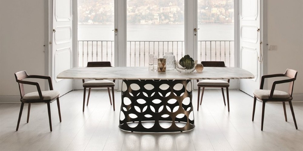 Galleria foto 'I Tavoli con gamba centrale sono una scelta funzionale e di Stile. Ecco quali scegliere…' - foto 2