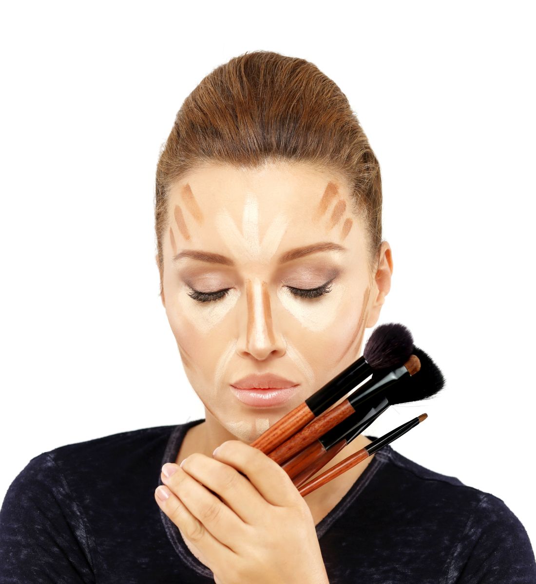Galleria foto 'Make up, 5 tips per far sembrare il naso più piccolo' - foto 1