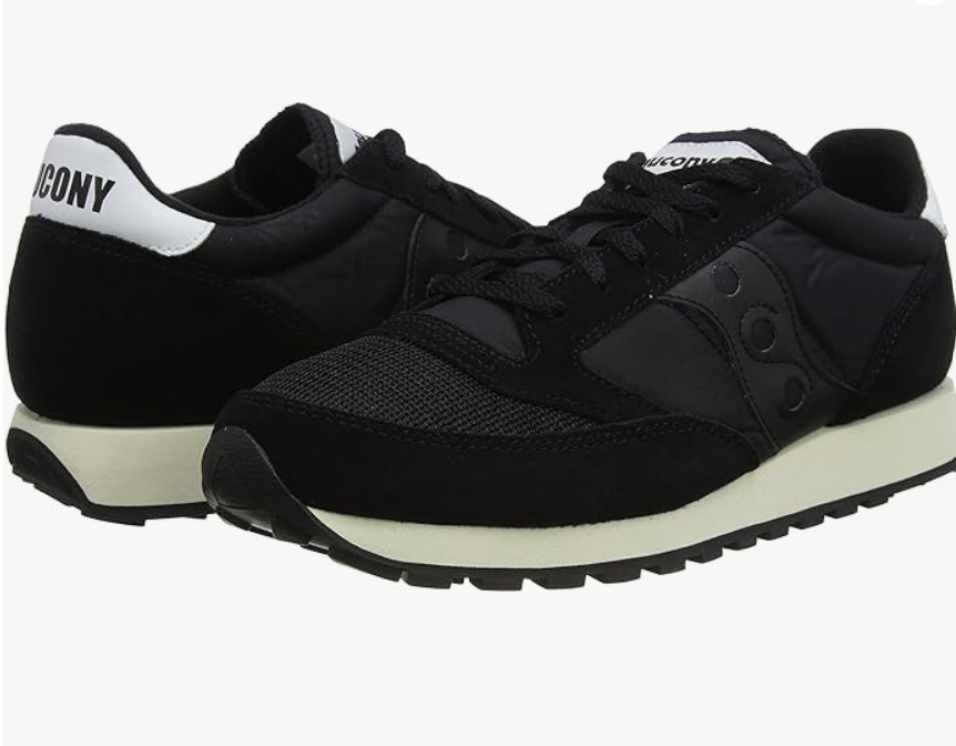 Galleria foto 'Black Friday 2023: le Sneakers più cool ora super scontate!' - foto 1