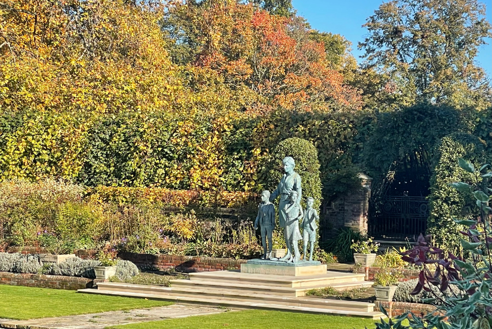 Galleria foto 'Il Ritorno di The Crown: ecco le location più suggestive della sesta e ultima Stagione' - foto 1