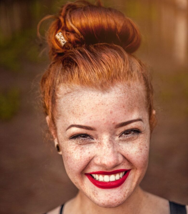 Capelli, le acconciature più belle per un look di Capodanno da vera Star