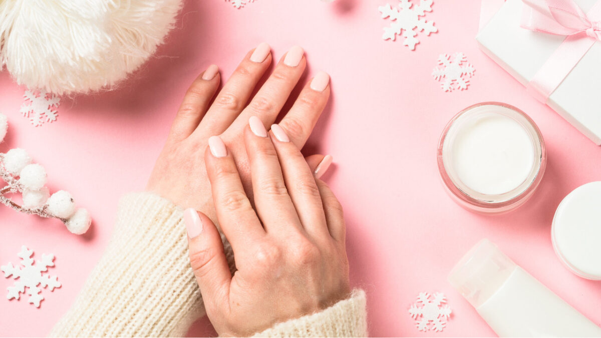 Maschera per le mani, la coccola beauty per i giorni di festa