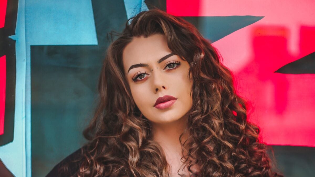 Make up Occhi grandi, come valorizzarli: i segreti delle Star