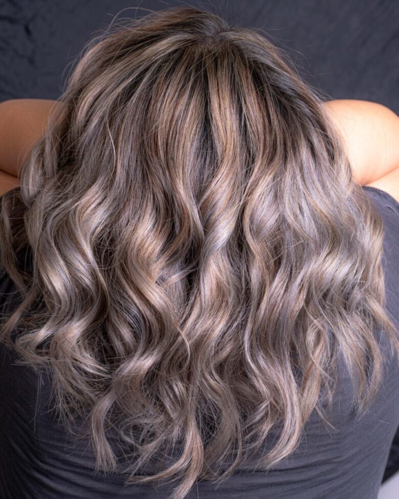 Capelli, le acconciature più belle per un look di Capodanno da vera Star
