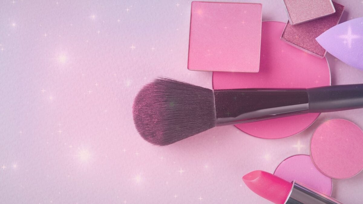 Sugar Plum Fairy: il make Up rosa di Hailey Bieber è il nuovo trend invernale