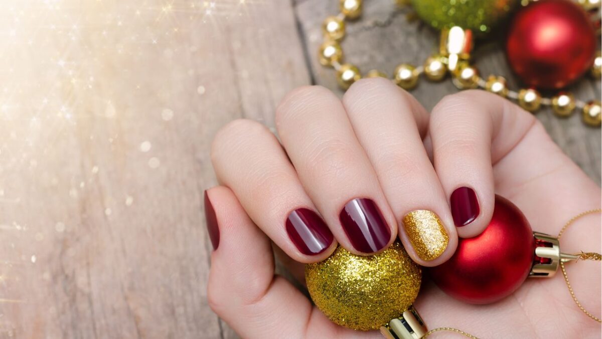 Unghie in Festa: le manicure più belle a tema Natalizio
