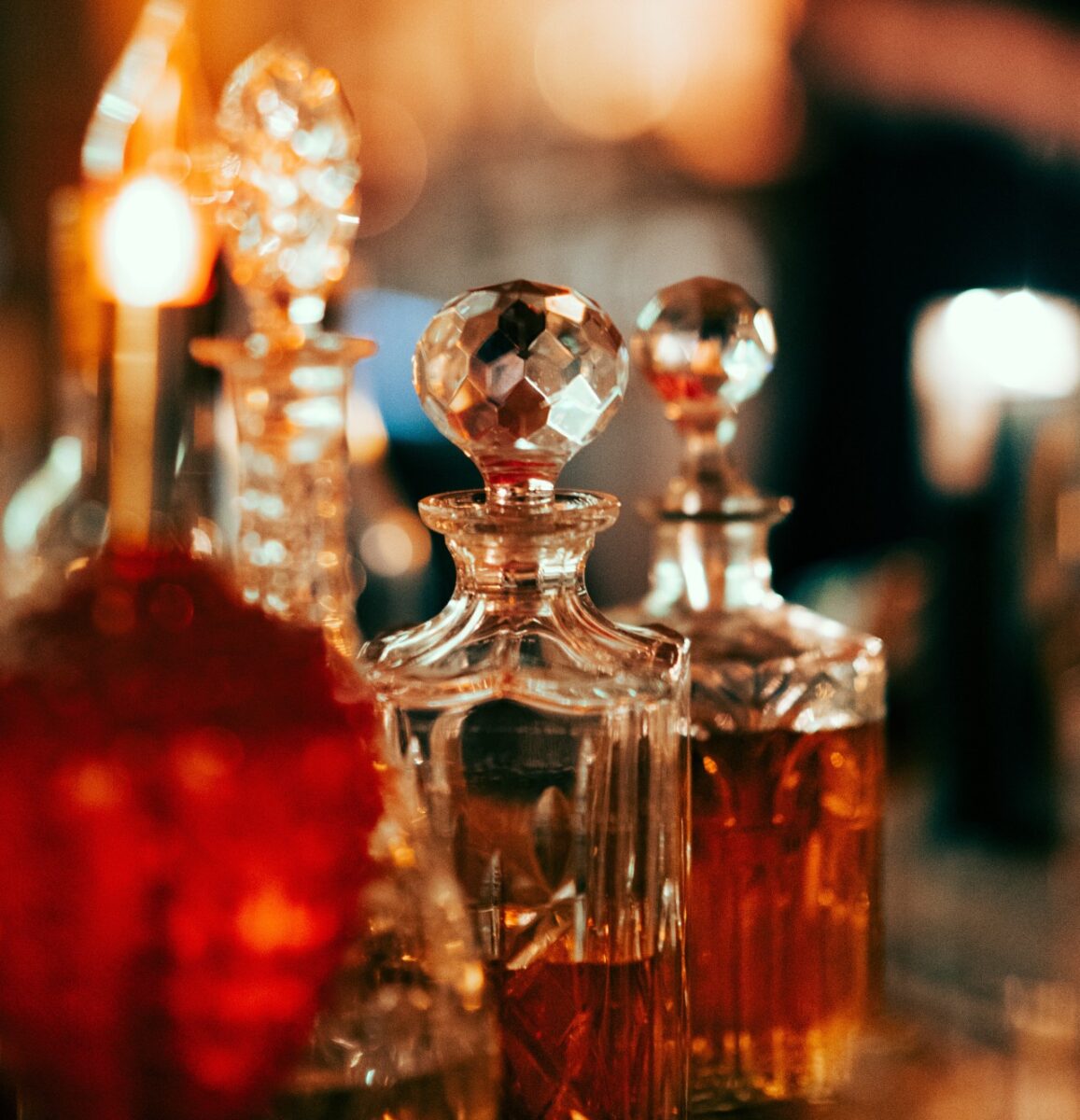 Galleria foto 'Profumi 2024, le fragranze che dovresti smettere subito di usare' - foto 3