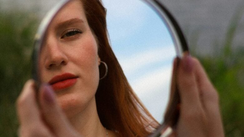 Gli errori di make up che ti invecchiano all’istante: il numero 5 è il più comune e disastroso!