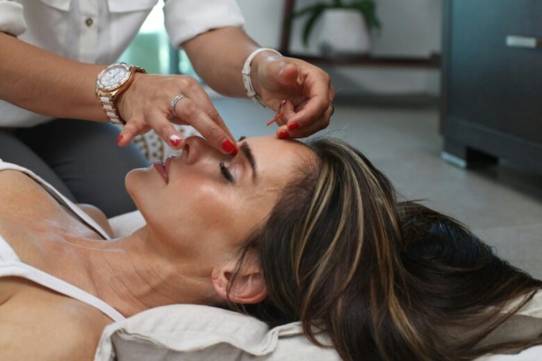 Cos’è il Facial Cupping e perché dovresti assolutamente provarlo! Cos’è il Facial Cupping e perché dovresti assolutamente provarlo!