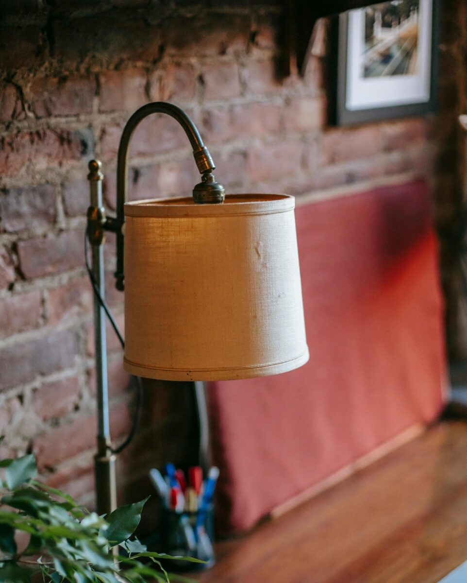 Galleria foto 'Come arredare una Casa in Stile Tudor sobria, elegante e di Classe' - foto 2