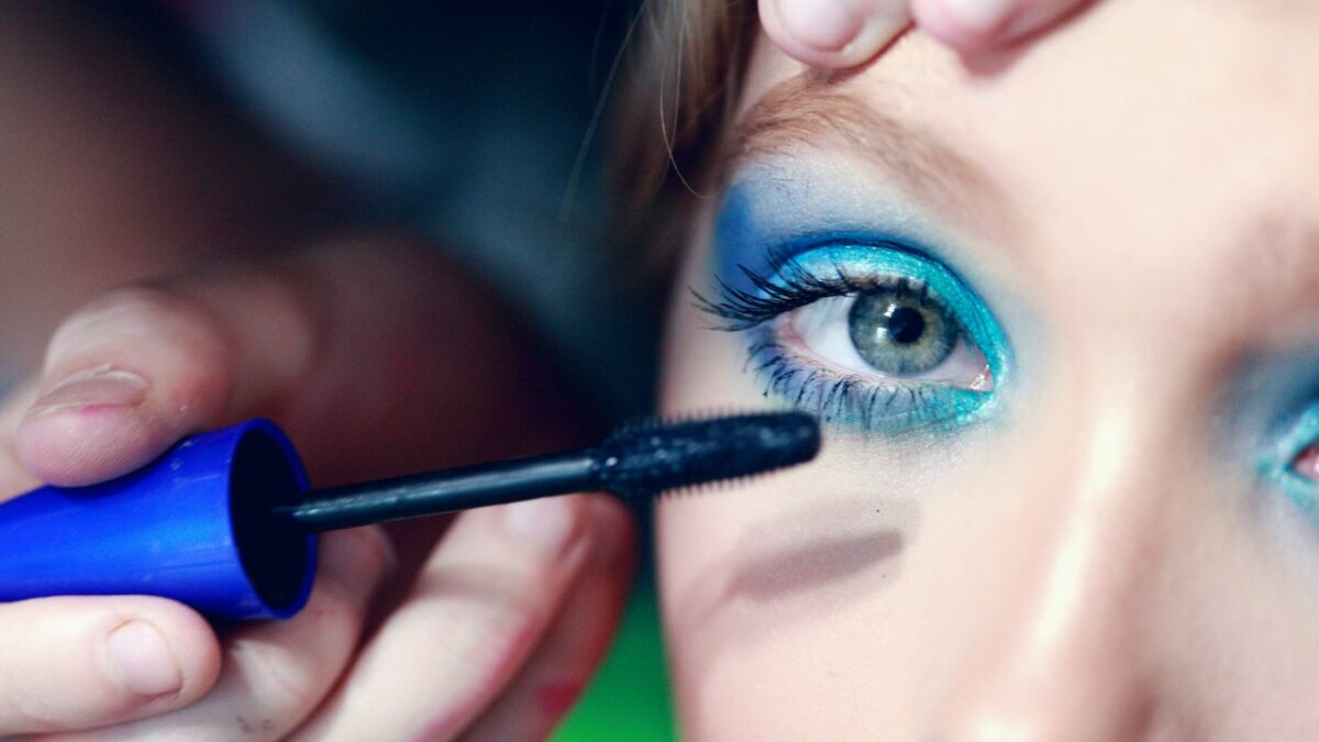 Il Mascara per la Primavera 2024 è BLU!