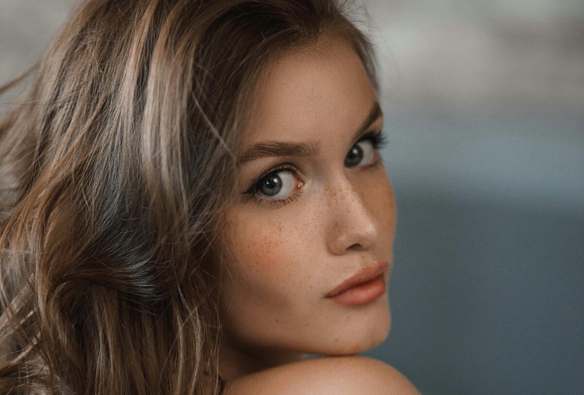 Galleria foto '5 Trend Make Up per la Primavera 2024: I must have di stagione sono questi!' - foto 6