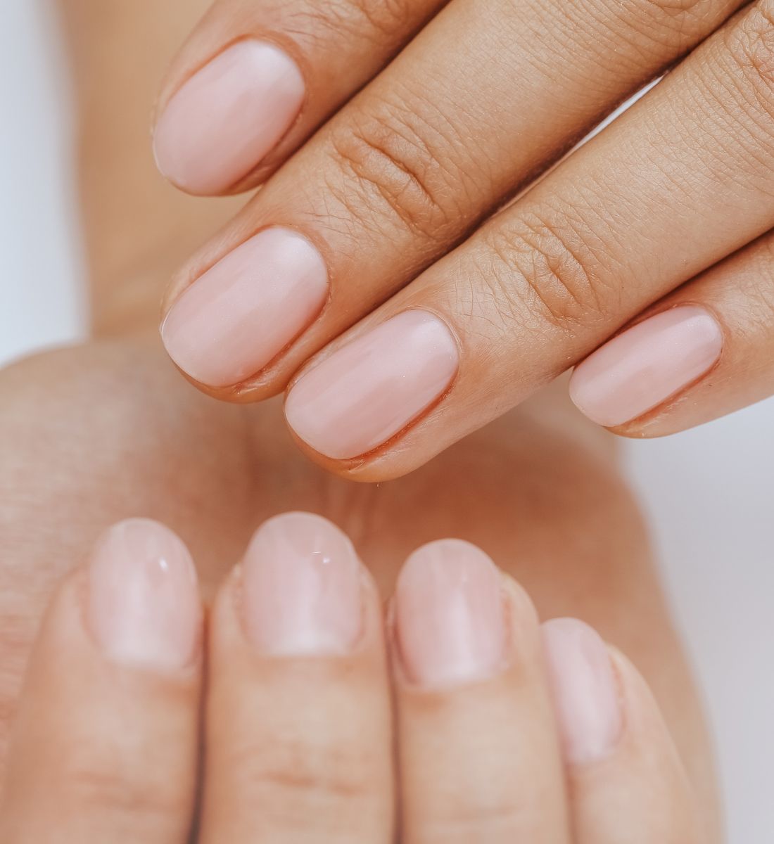 Galleria foto 'Unghie deboli dopo il gel? Il segreto per rinforzarle è…' - foto 6