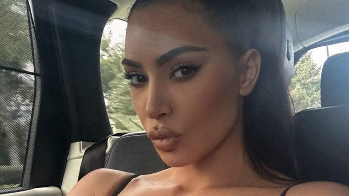 Kim Kardashian sfoggia la maxi Pelliccia maculata, che Look! (FOTO)