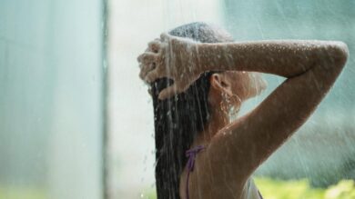 Questi sono gli ingredienti chiave di uno shampoo antiforfora efficace!
