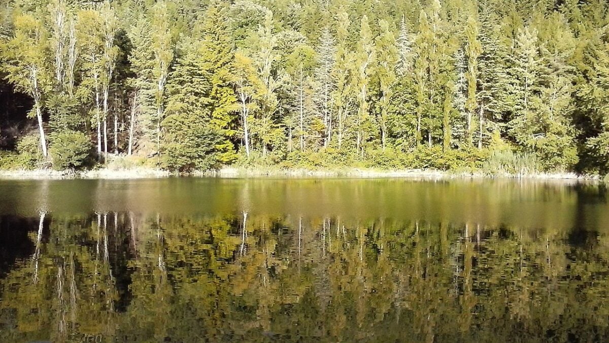 Questo Borgo del Lazio è un vero angolo di paradiso tra boschi e acque cristalline