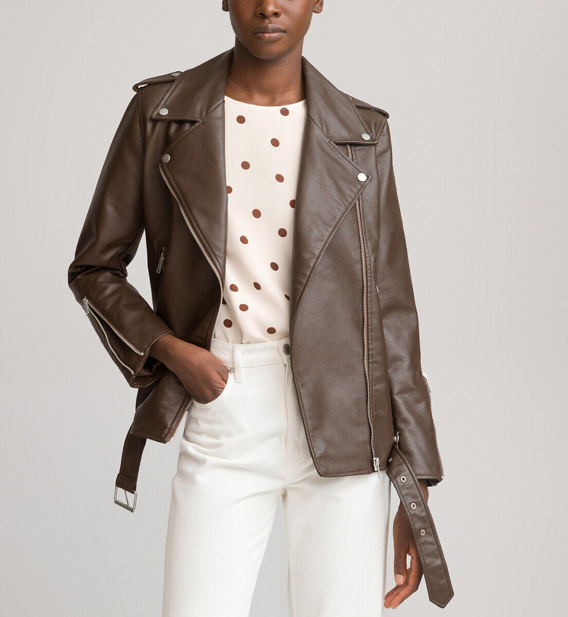 Galleria foto 'Giacca Biker: il capospalla perfetto da indossare in Primavera!' - foto 4