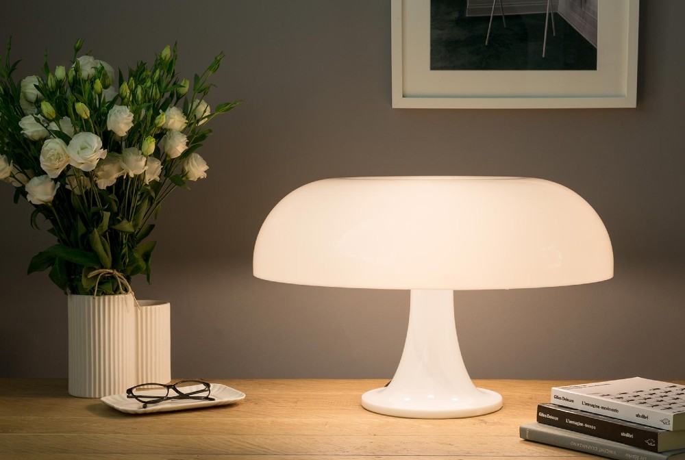 Galleria foto 'Queste sono le Lampade da Tavolo di design più celebri e scenografiche di sempre' - foto 5