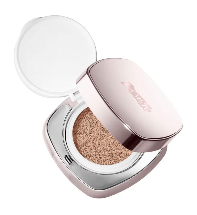 Luminous Lifting Cushion Foundation di La Mer