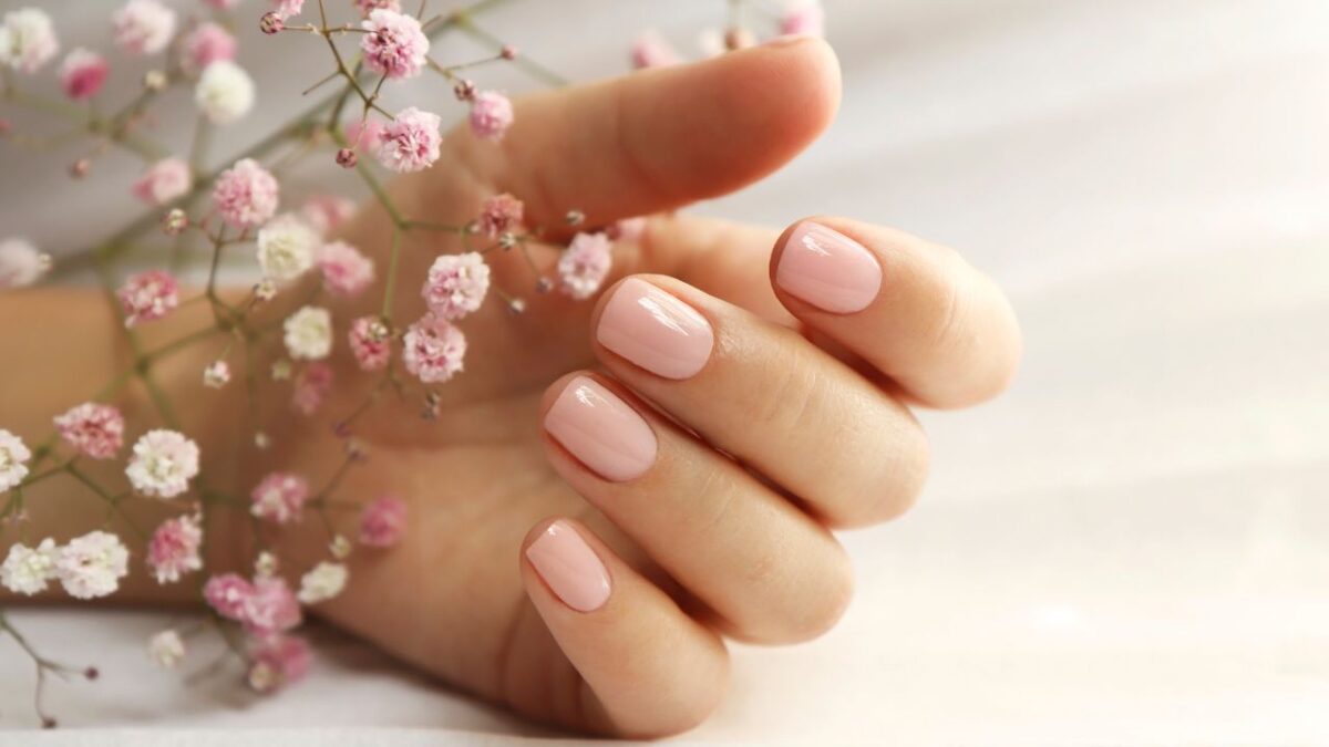 Manicure di primavera: colori e idee top per unghie super trendy